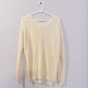 Knitted long sleeve sweater